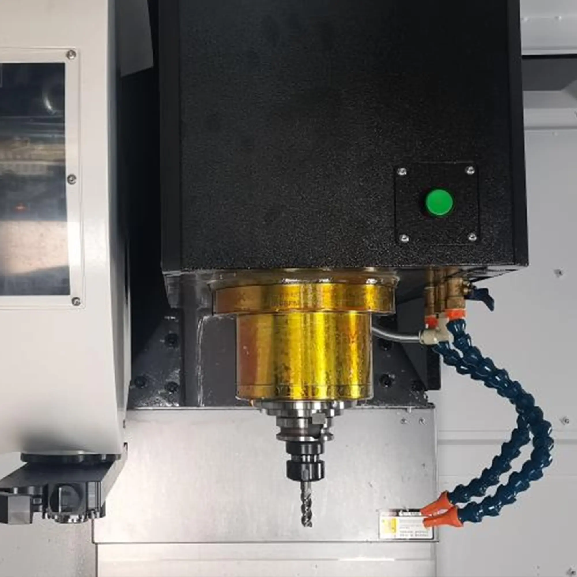 How would you solve the problem if there is an issue with the tool holder on the machining center?