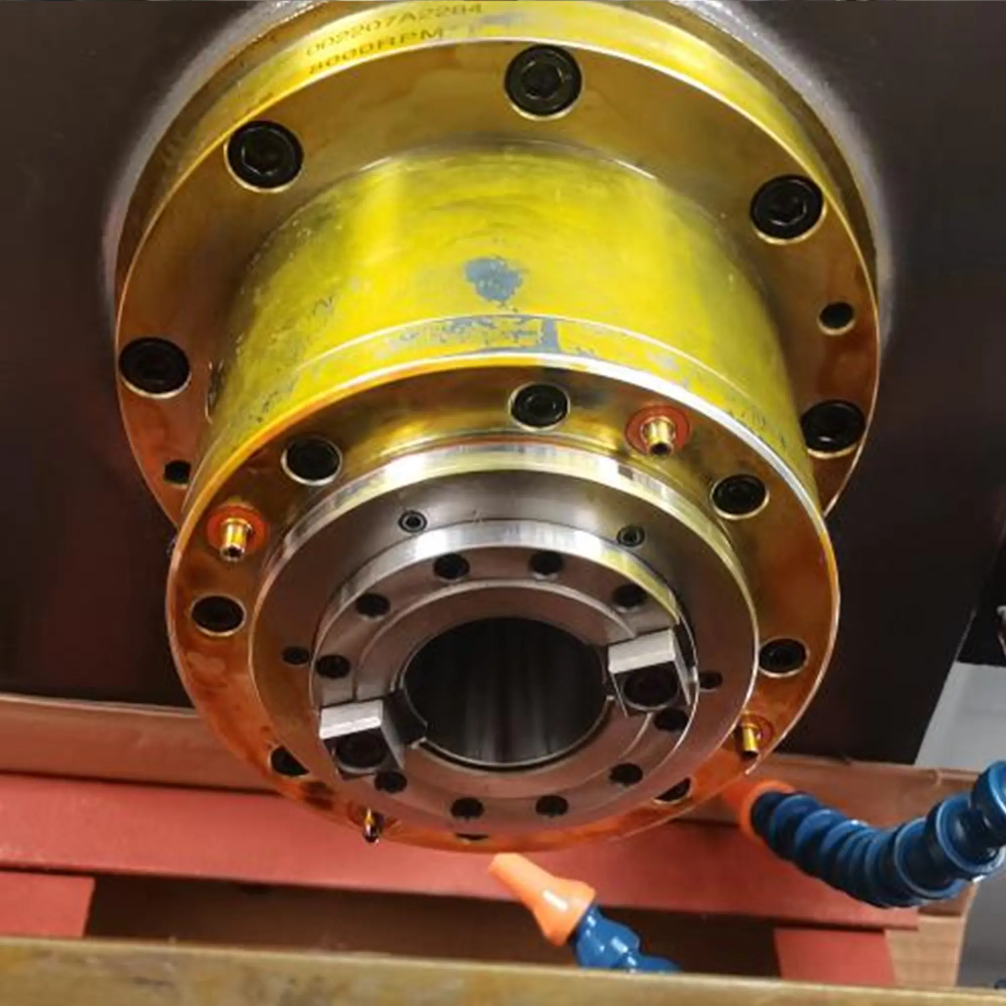 Do you know the requirements for the spindle accessories of CNC milling machines?